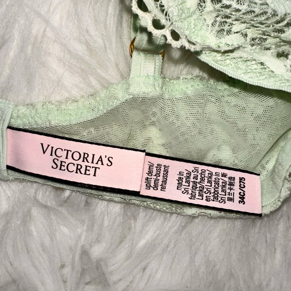 VS • Uplift Demi Delicate Lace Bra - Picture 4 of 9